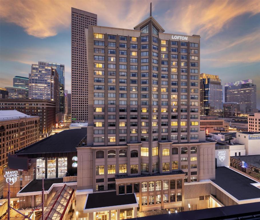 The Lofton Hotel Minneapolis, Tapestry Collection by Hilton